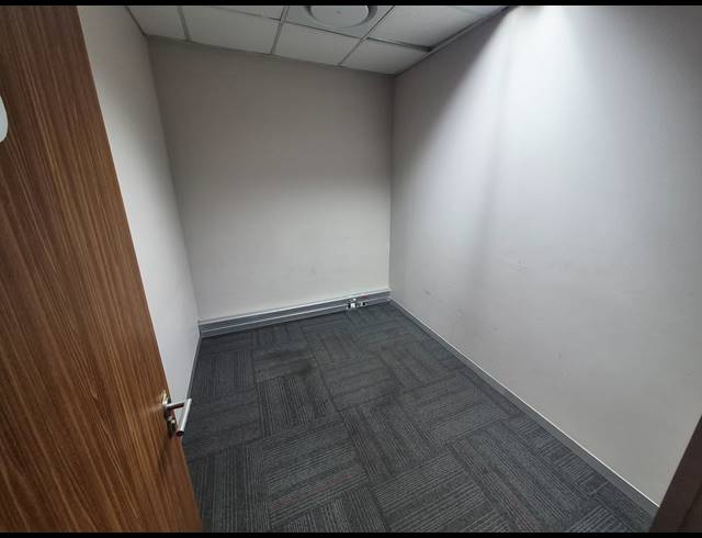 536M² OFFICE TO LET IN WOODMEAD